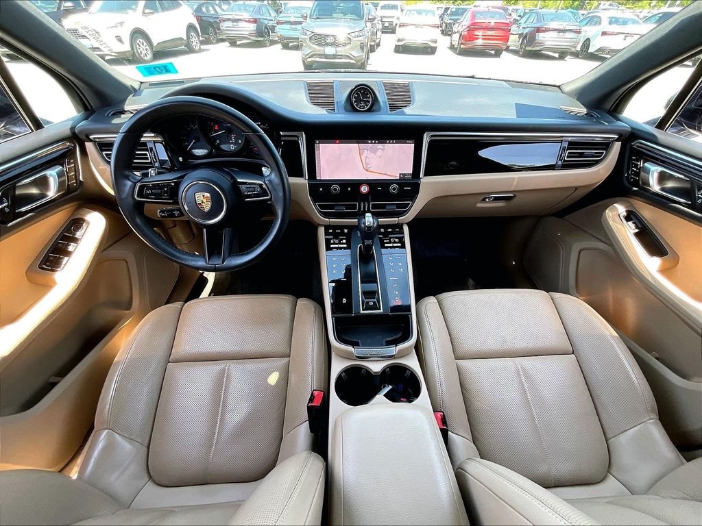 Used 2023 Night Blue Metallic Porsche Base image 20