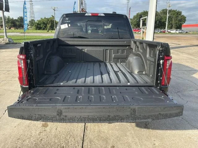 New 2026 Agate Black Metallic Ford XLT image 39