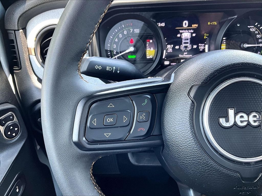 Used 2024 Silver Jeep Sport S 4xe image 22