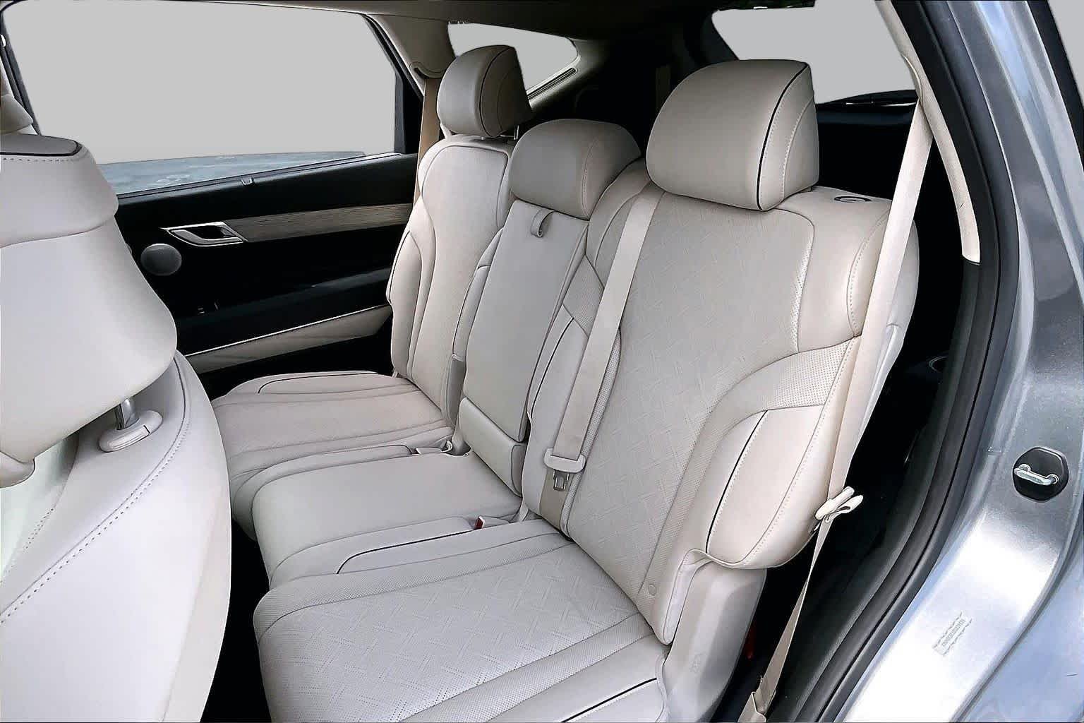 Used 2025 Savile Silver Genesis 3.5T Advanced image 21