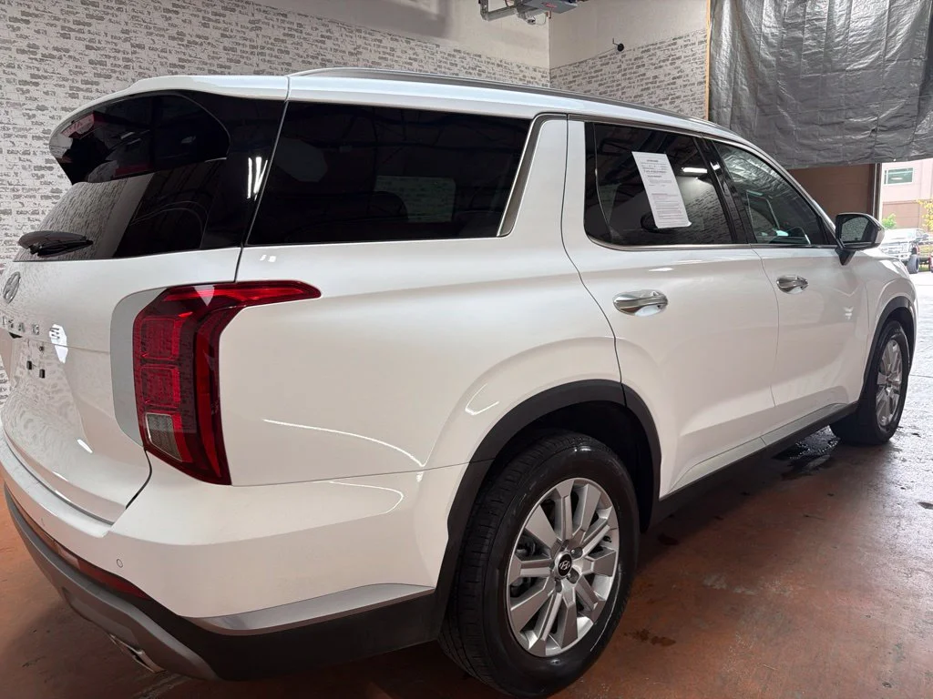 Used 2024 Hyper White Hyundai SEL image 7