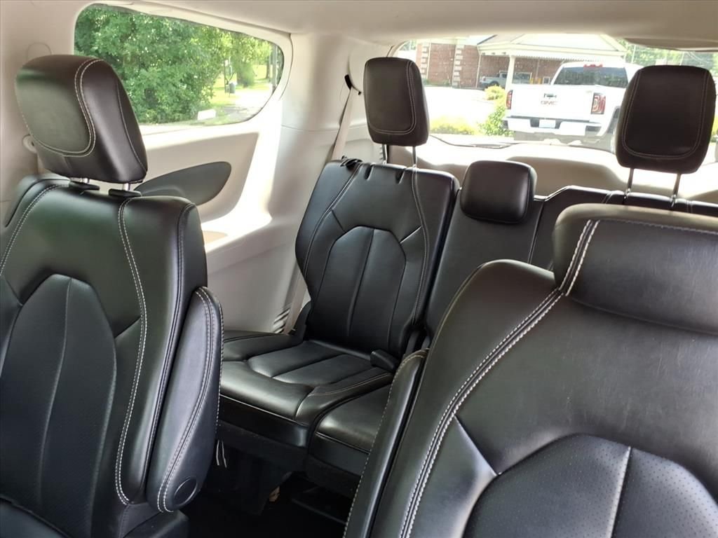 Used 2023 Gray Chrysler Touring L image 15