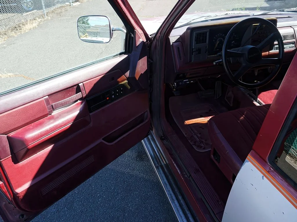Used 1989 Red Chevrolet  image 16