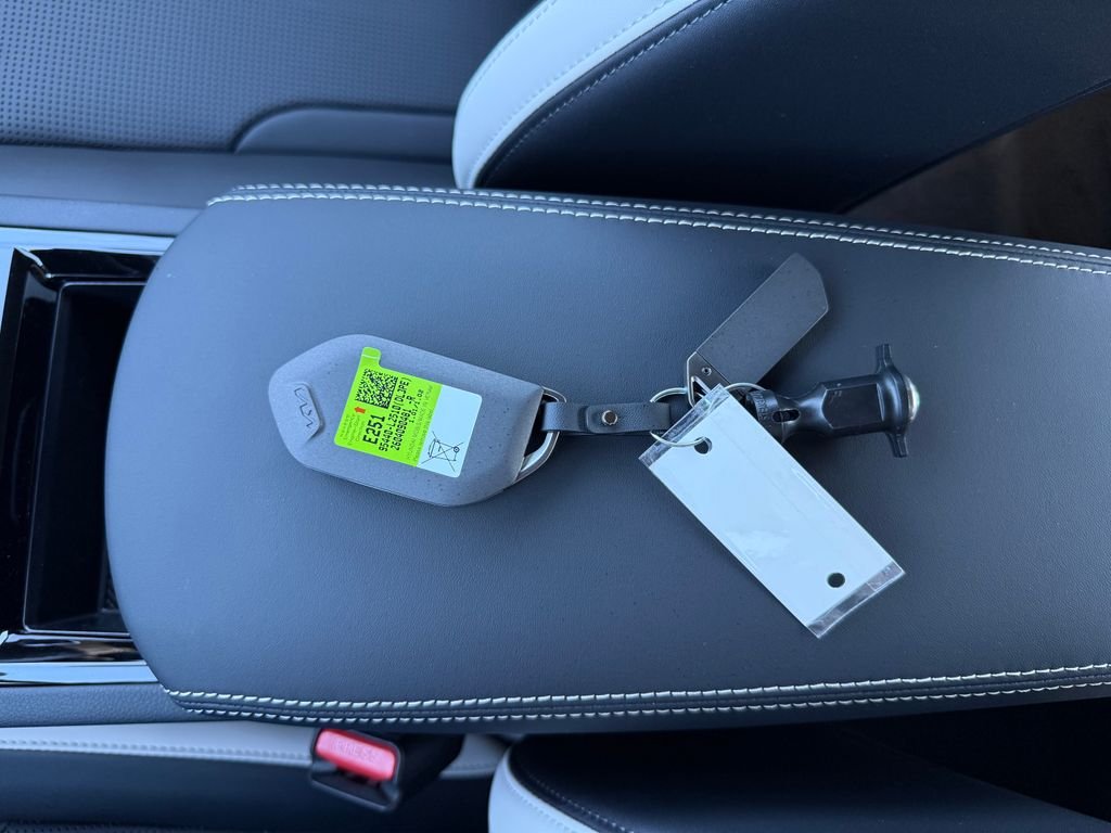 New 2026 Wolf Gray Kia GT-Line AWD image 31