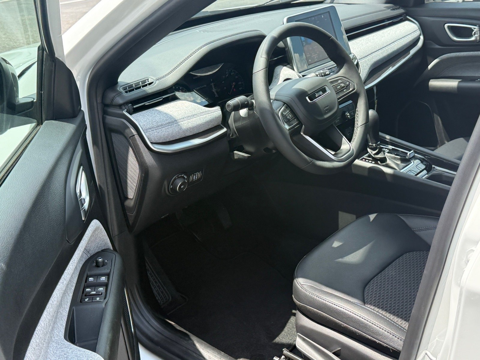 Certified Used 2026 Bright White Clear Coat Jeep Latitude image 9