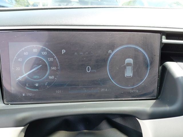 Used 2024 Black Hyundai SEL image 6