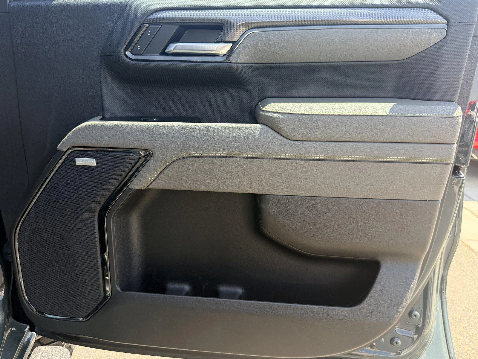 Used 2025 Cypress Gray Chevrolet ZR2 image 9