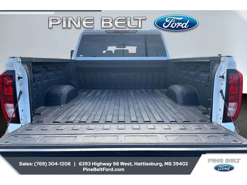 Certified Used 2025 Summit White GMC SLE image 12