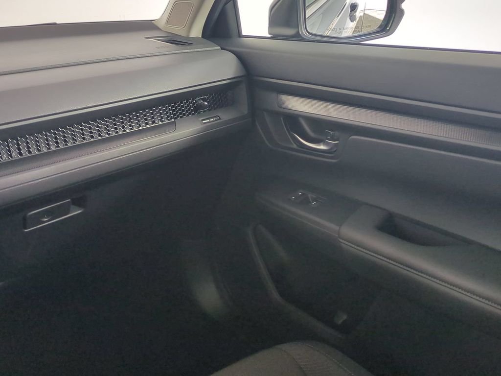 Used 2025  Honda EX image 19