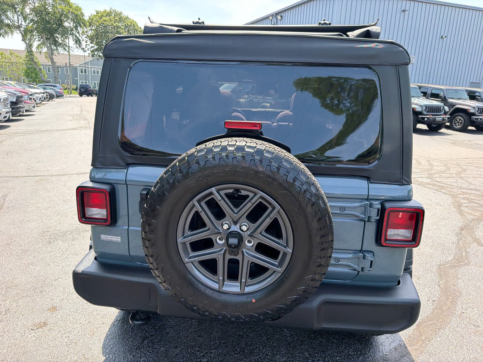 New 2026 Anvil Clear-Coat Exterior Paint Jeep Sport S image 7
