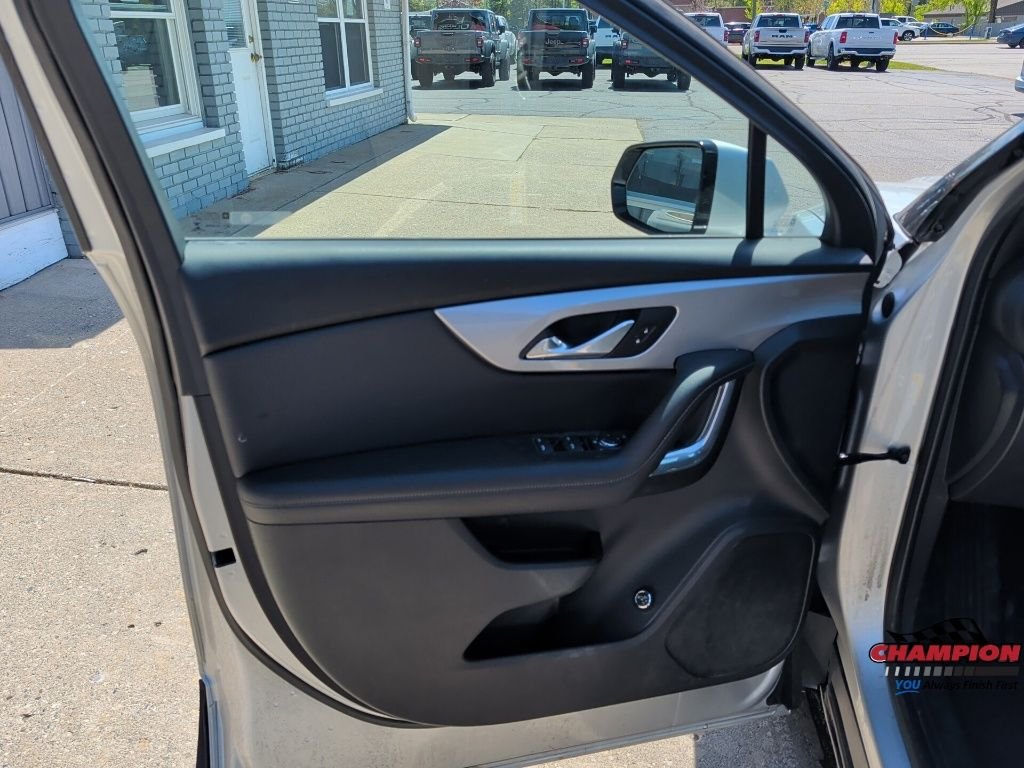 Used 2021 Silver Chevrolet LT image 16
