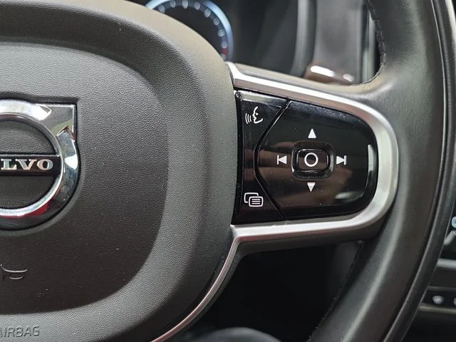 Used 2018 Gray Volvo T5 Momentum image 17