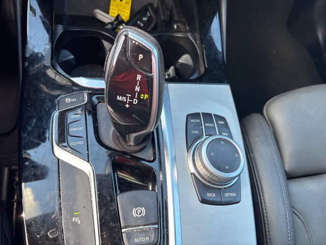 Used 2020 Black BMW sDrive30i image 11