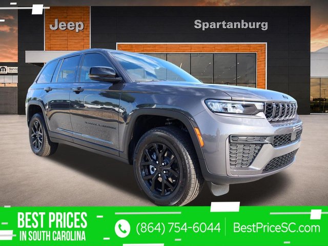 2026 Jeep Grand Cherokee Laredo Altitude