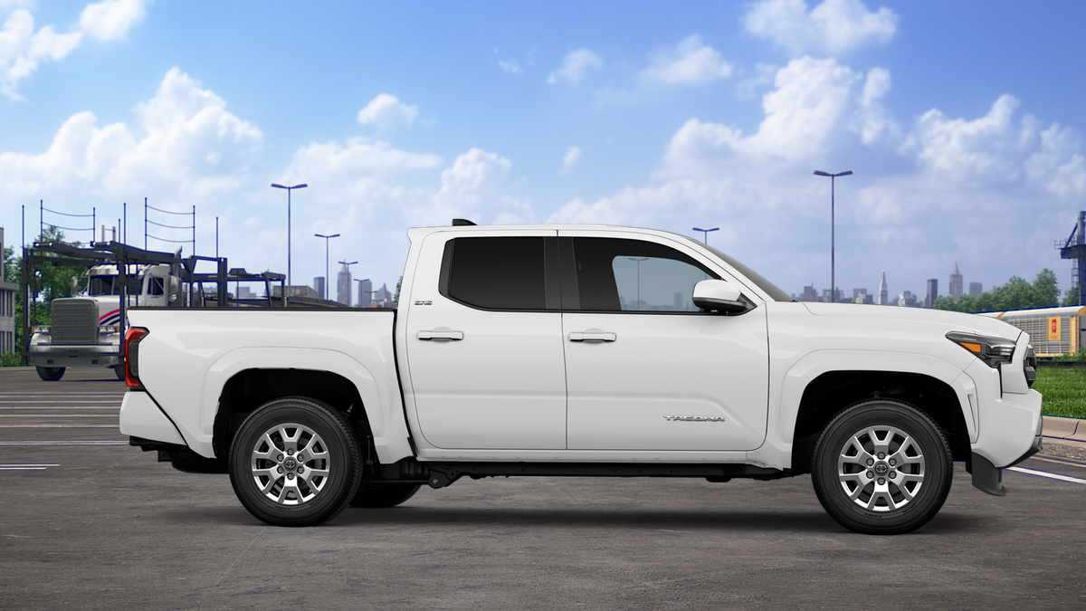 New 2026 Ice Cap Toyota SR5 image 13