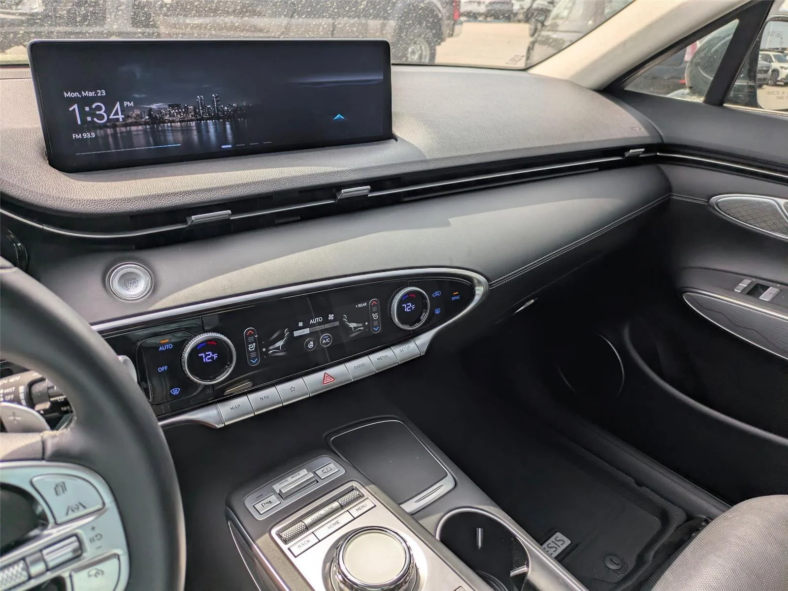 Used 2023 Cardiff Green Genesis 2.5T image 18