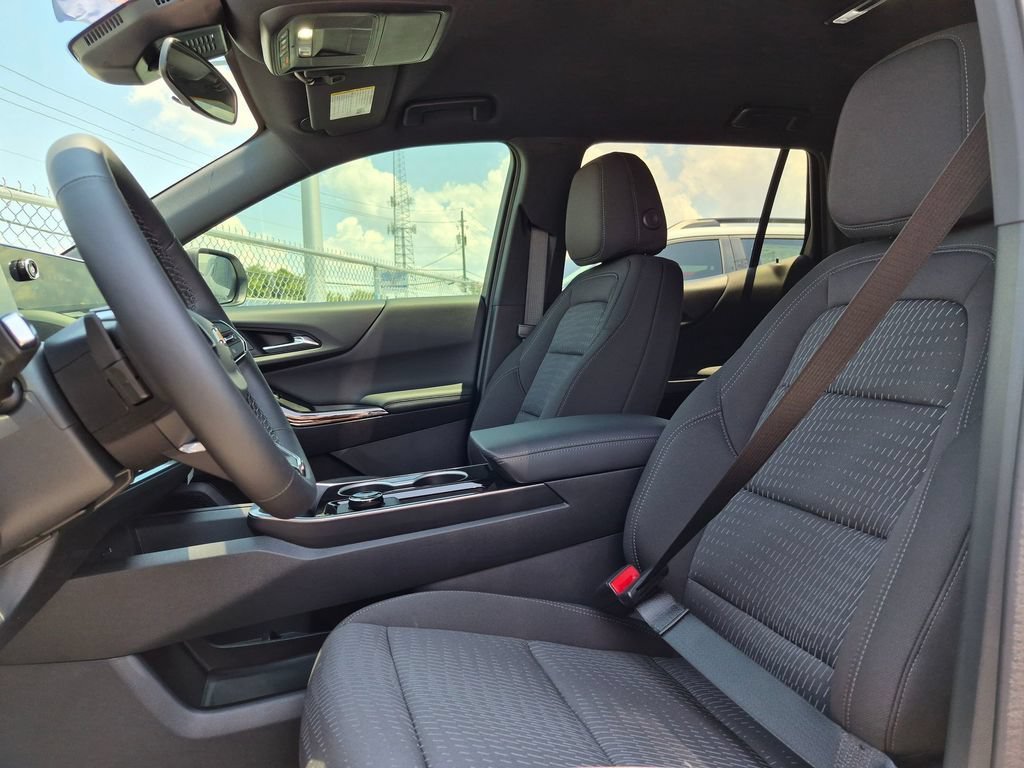 New 2026 Summit White Chevrolet LT image 15