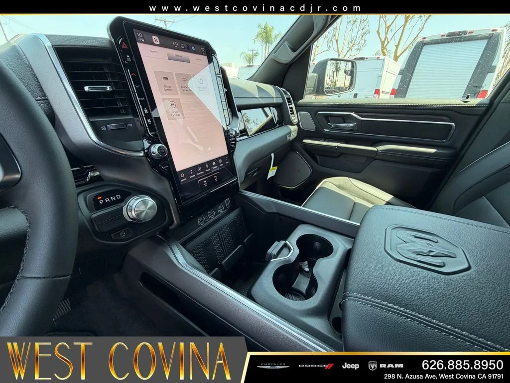 New 2026 Diamond Black Crystal Pearl-Coat Exterior Paint RAM Laramie image 25