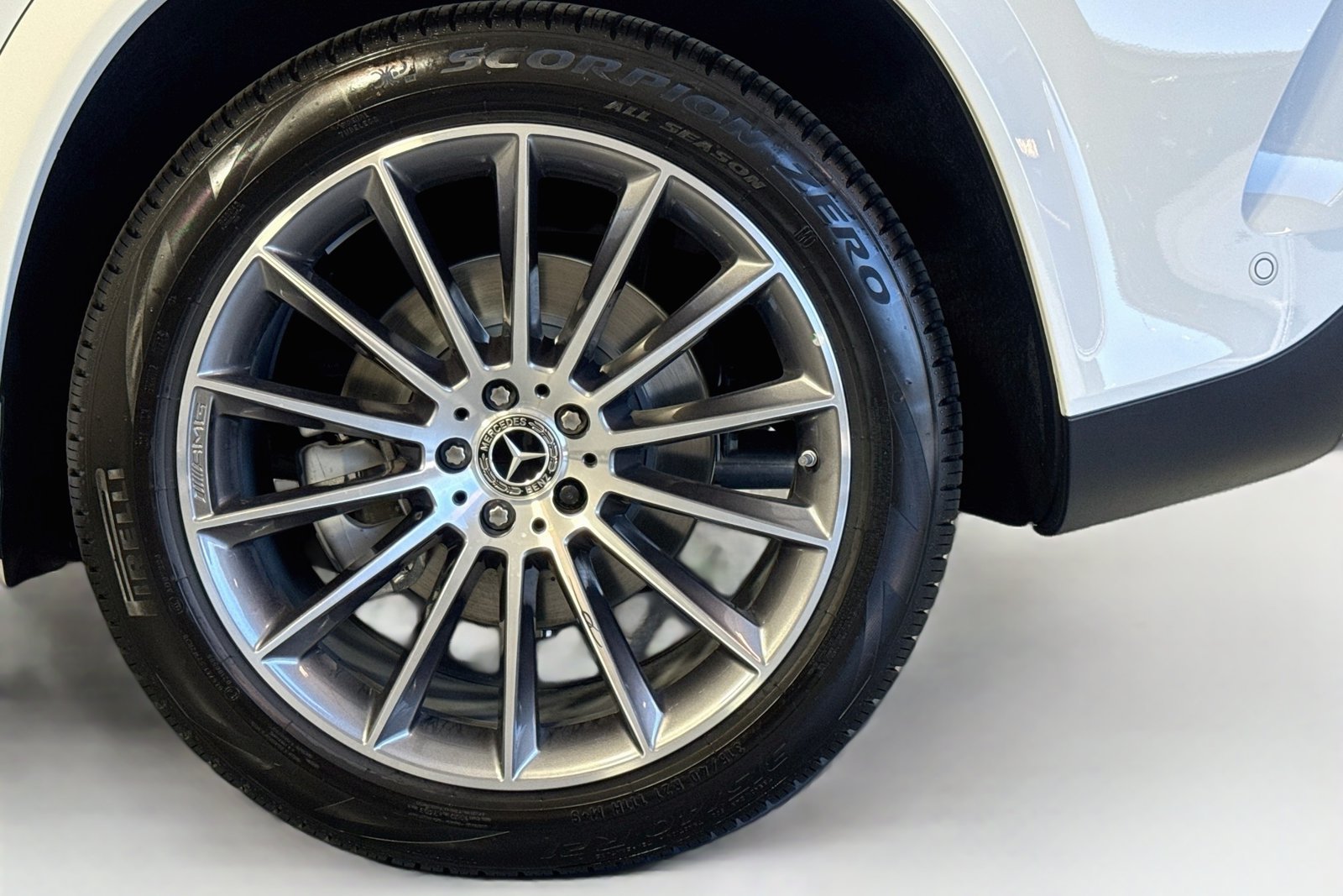 New 2026 Polar White Mercedes-Benz GLE 350 image 29