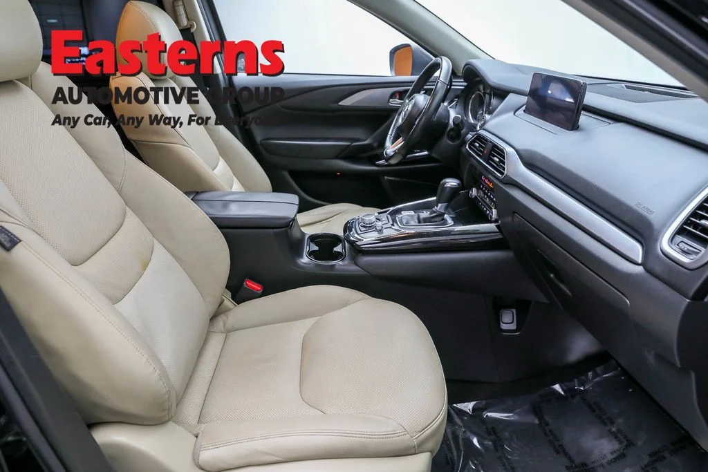 Used 2022 Black Mazda Touring image 25