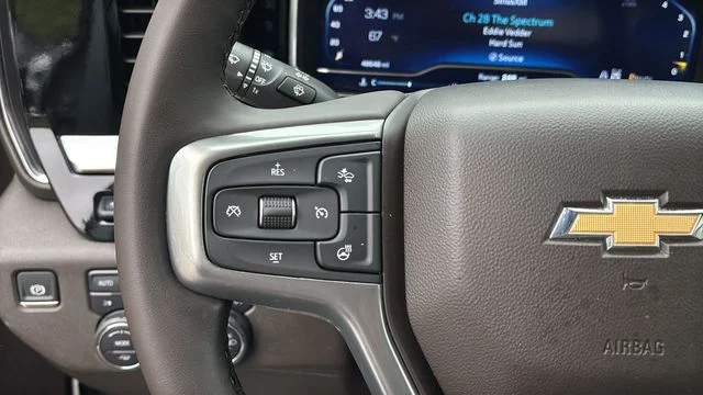 Used 2025 Gray Chevrolet LTZ image 23
