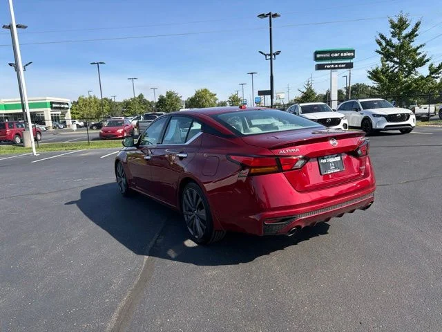 Used 2019 Red Nissan 2.0 Edition ONE image 15
