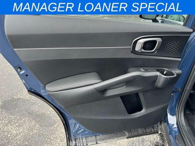 2025 Kia Sorento S - Photo 14