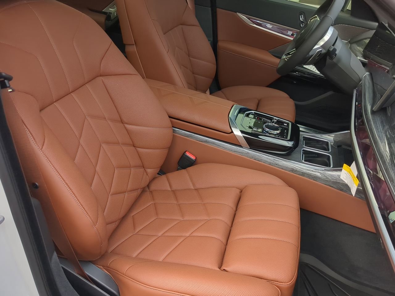 2025 BMW 7 Series 740i - Photo 34