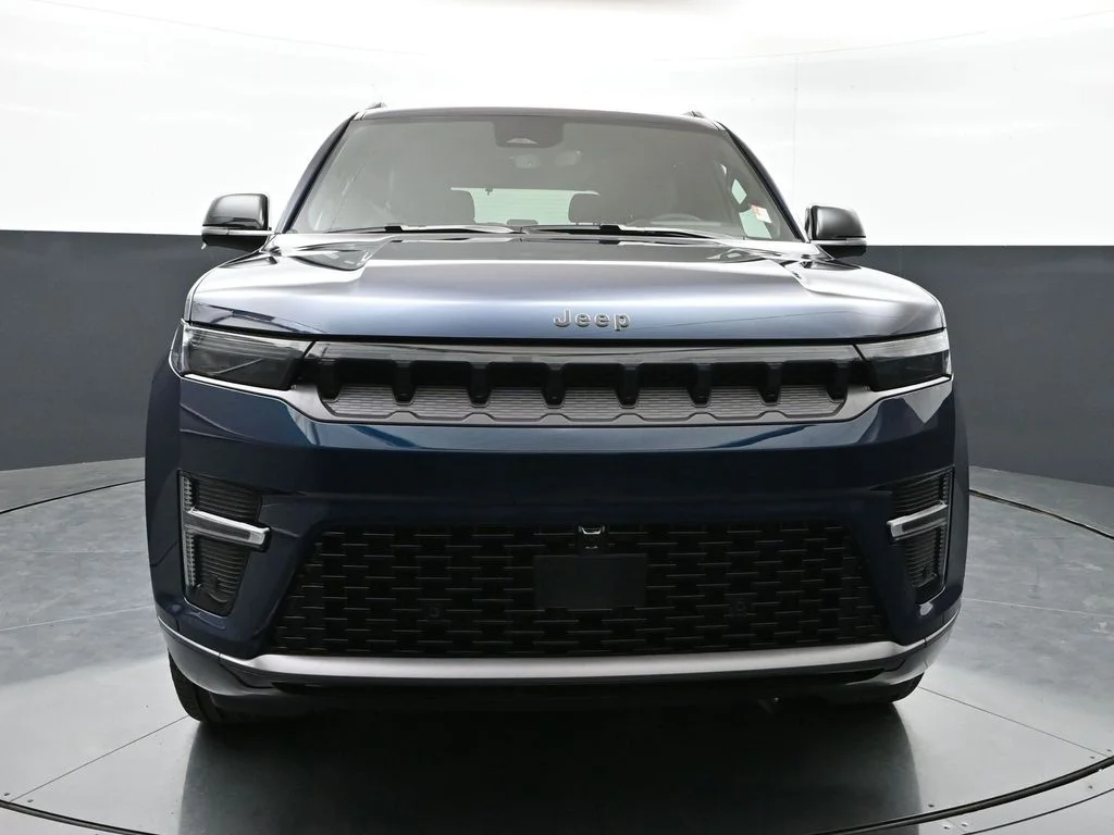 New 2026 Fathom Blue Pearl-Coat Exterior Paint (Late Availability) Jeep Limited Reserve image 6