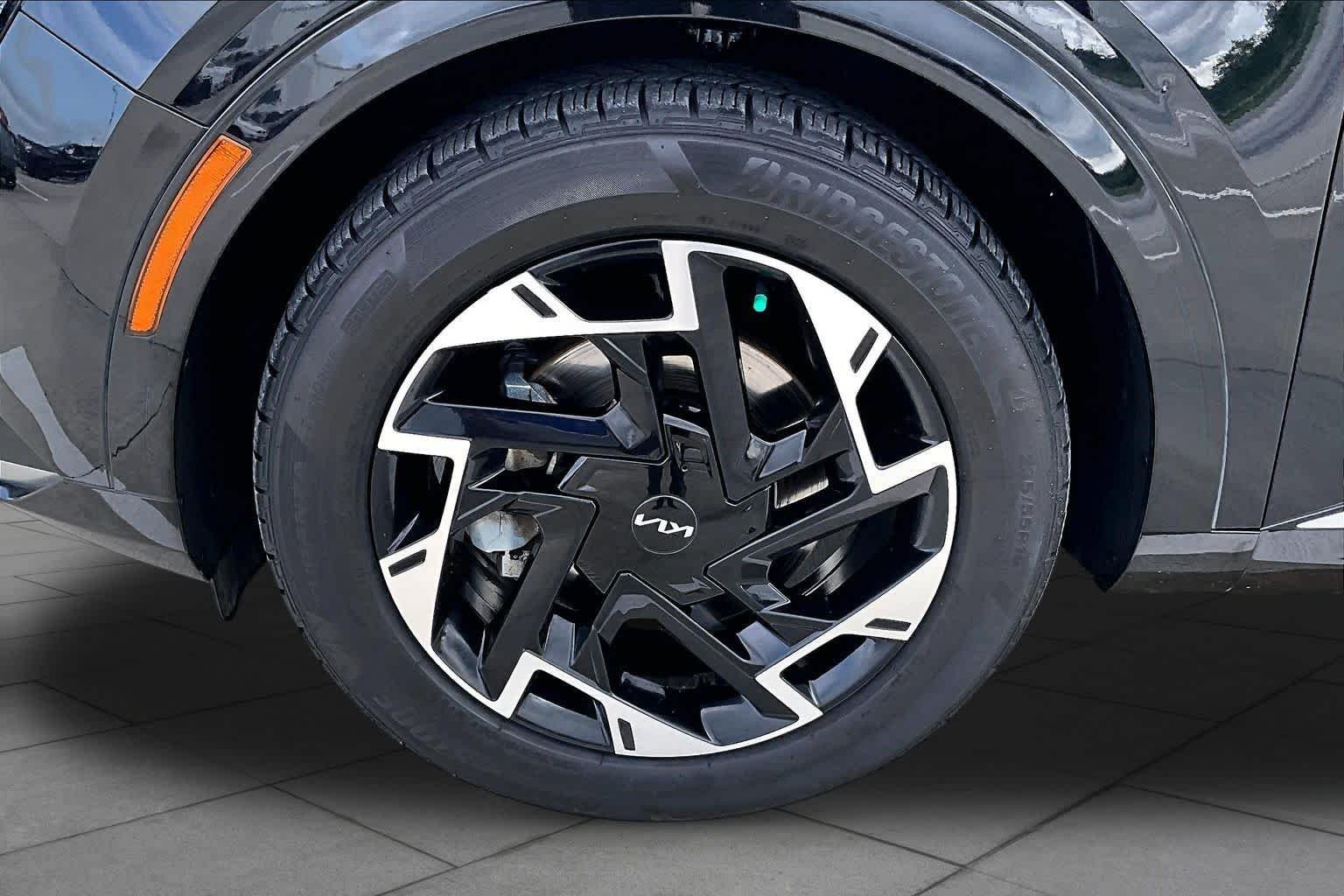 Used 2023 Ebony Black Kia SX-Prestige image 10