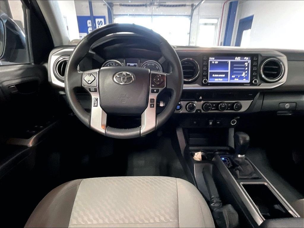 Used 2023 Blue Toyota SR5 image 17