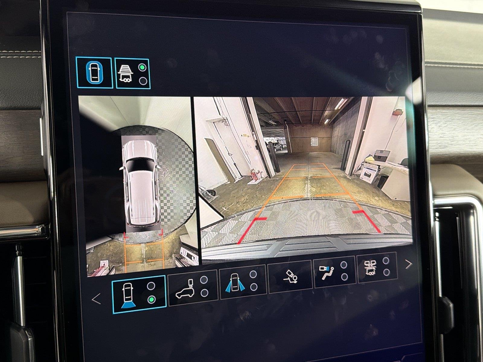 2027 GMC Yukon Denali Ultimate - Photo 33