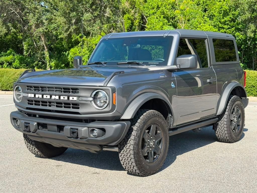 2024 Ford Bronco Black Diamond 4x4's photo