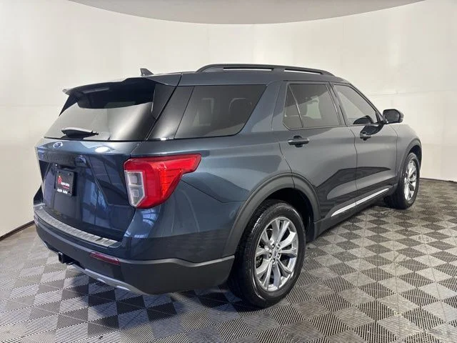 Used 2023 Blue Ford XLT image 6