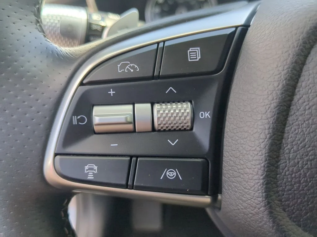 Used 2026 Silver Genesis 2.5T image 27