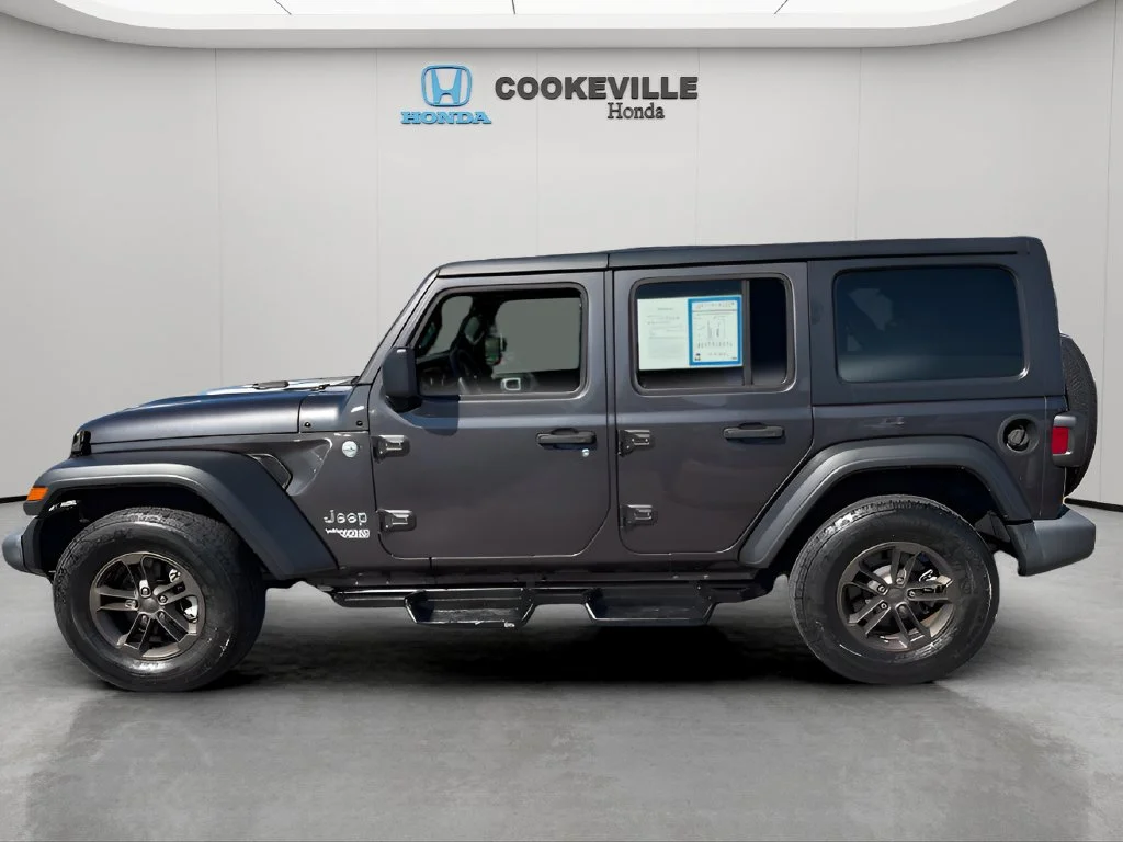 Used 2021 Granite Crystal Metallic Clearcoat Jeep Unlimited Sport image 10