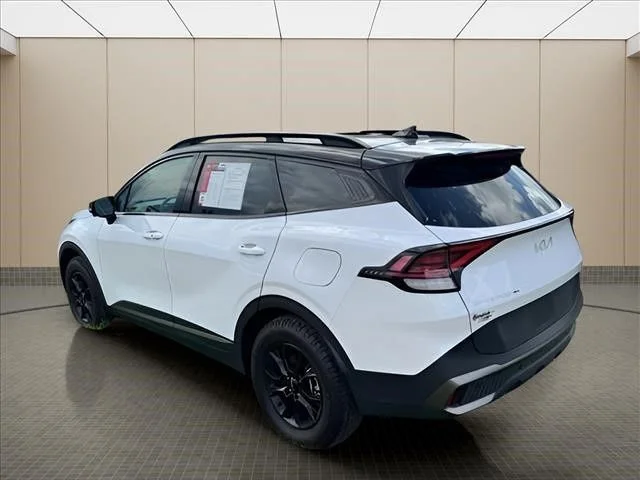 Used 2024 White Kia X-Pro Prestige image 19