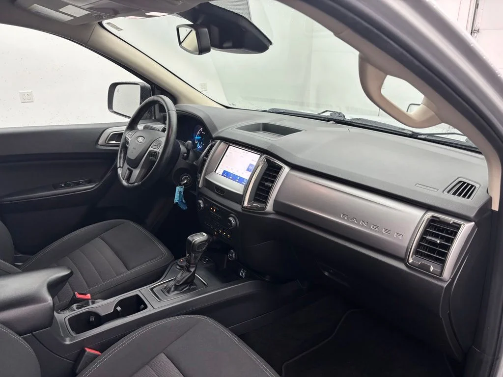 Used 2019 Silver Ford XLT image 28