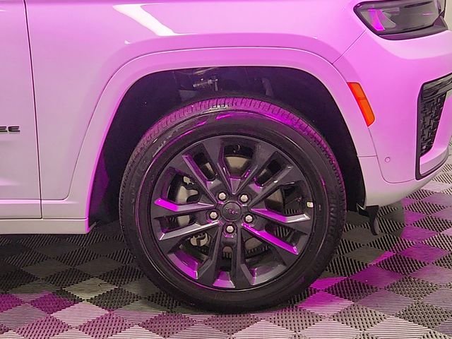 Used 2026 White Jeep Limited Reserve image 22