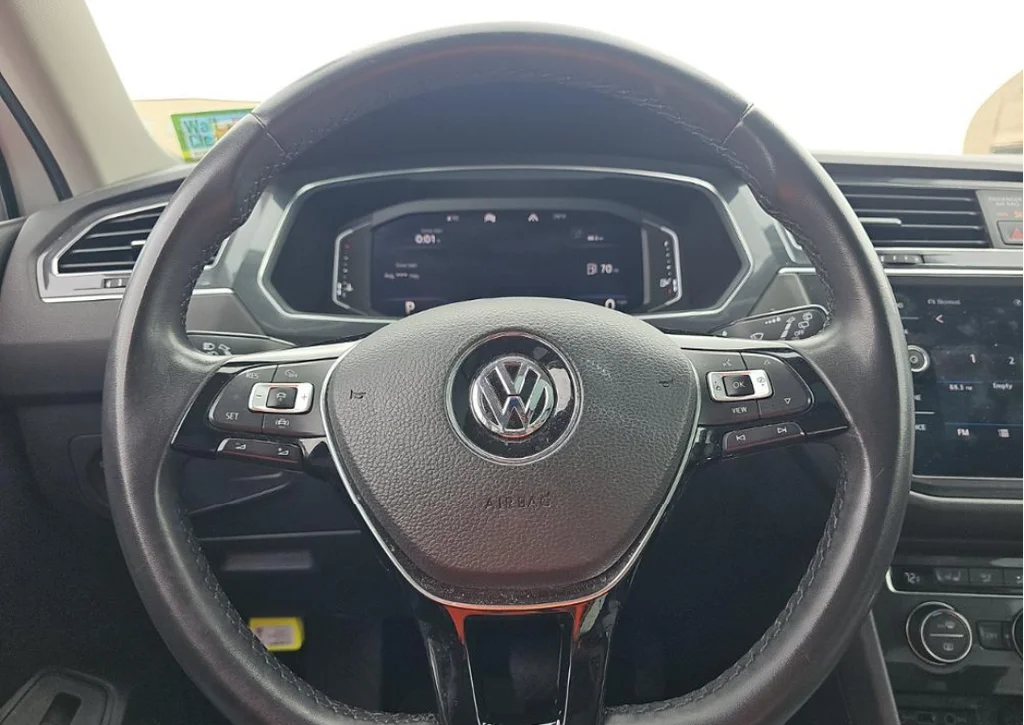 Used 2020 Pure White Volkswagen 2.0T SEL image 11