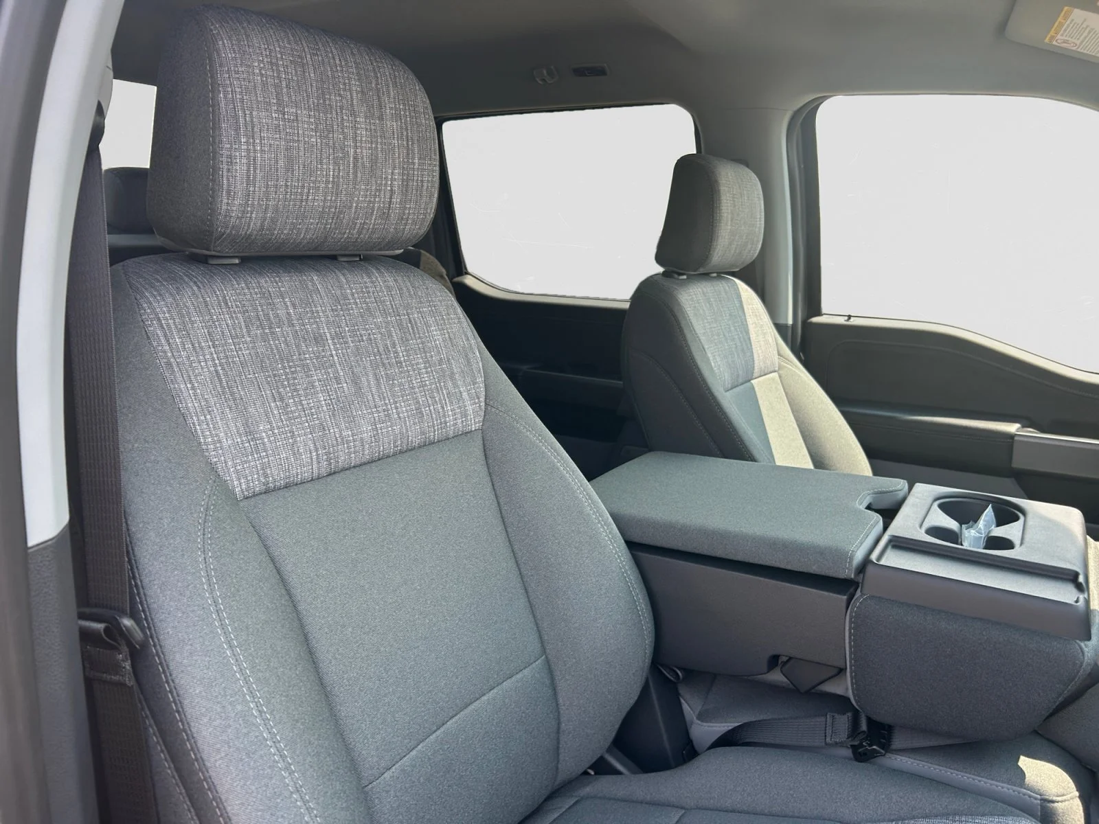 New 2026 Carbonized Grey Metallic Ford XLT image 12