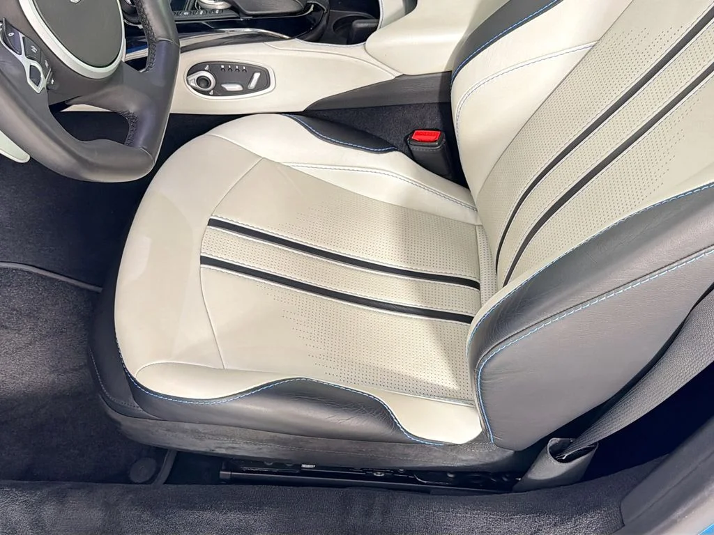 Used 2021 Blue Aston Martin Base image 19