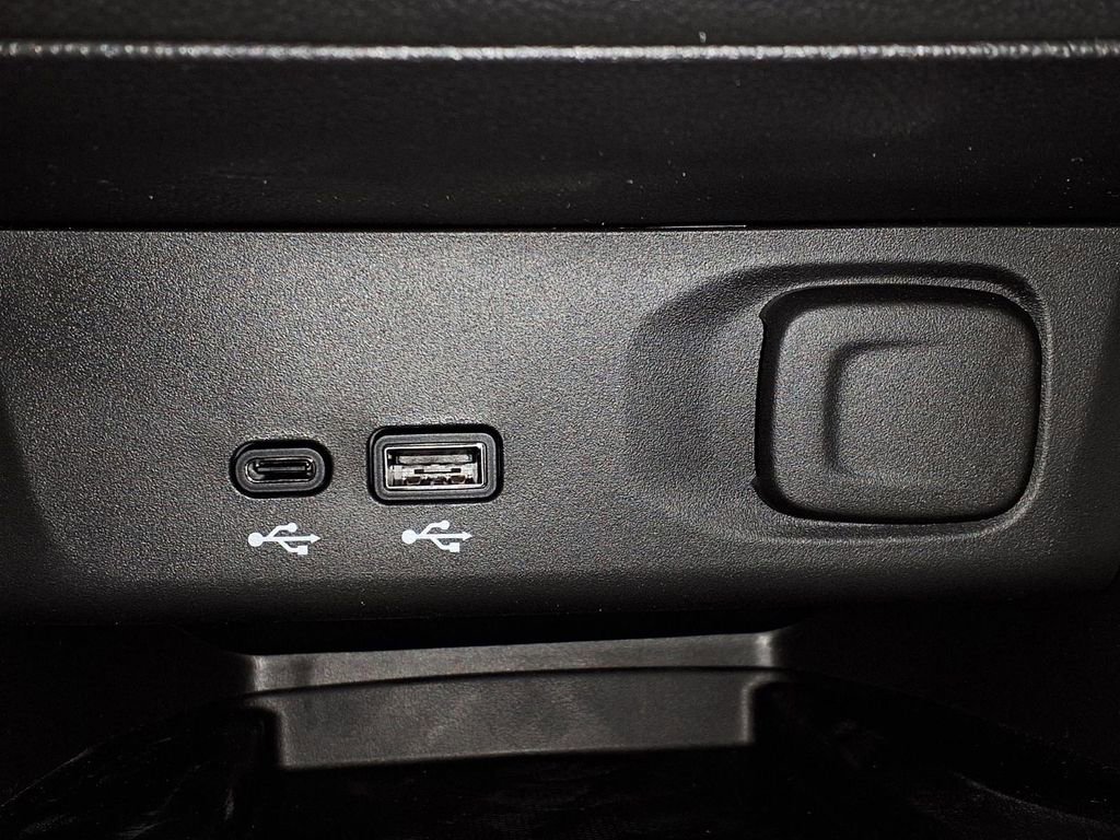 2026 Buick Envista Sport Touring - Photo 23