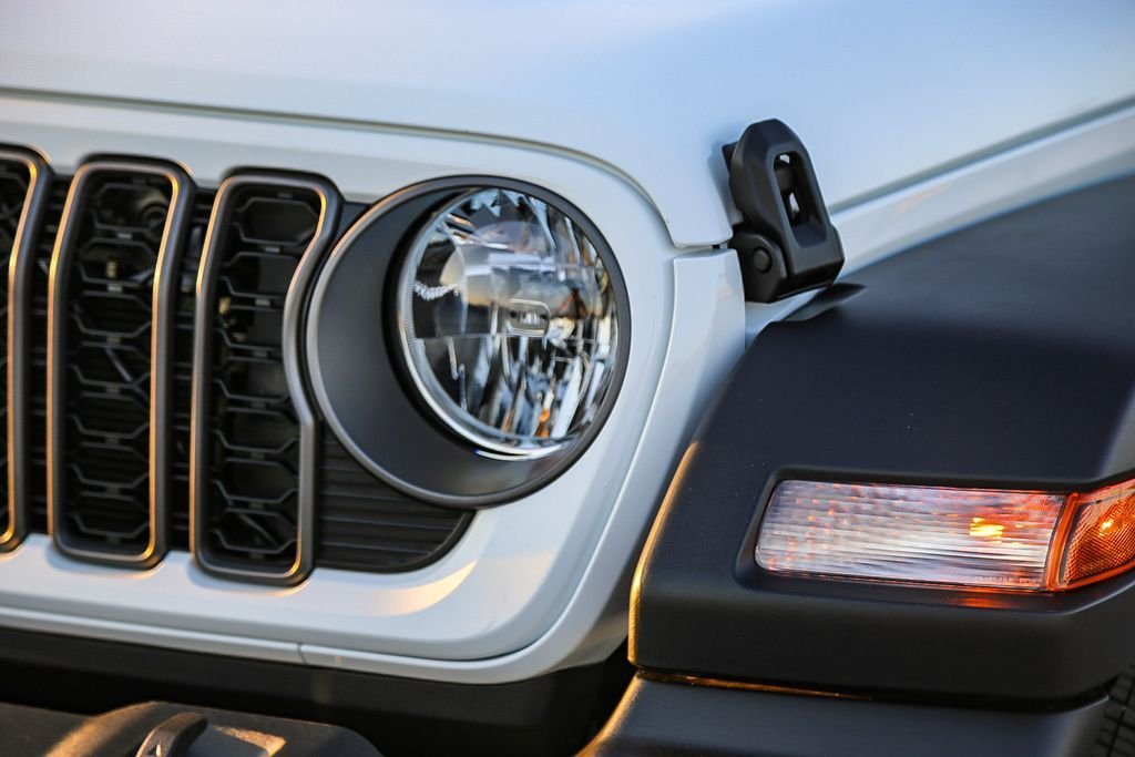 New 2026 Bright White Clearcoat Jeep Sport image 5