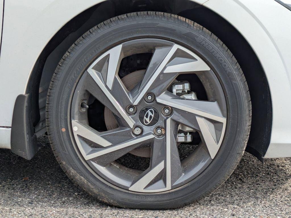 New 2025 White Hyundai Limited image 10