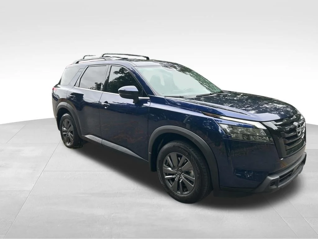 Used 2023 Blue Nissan SV image 8