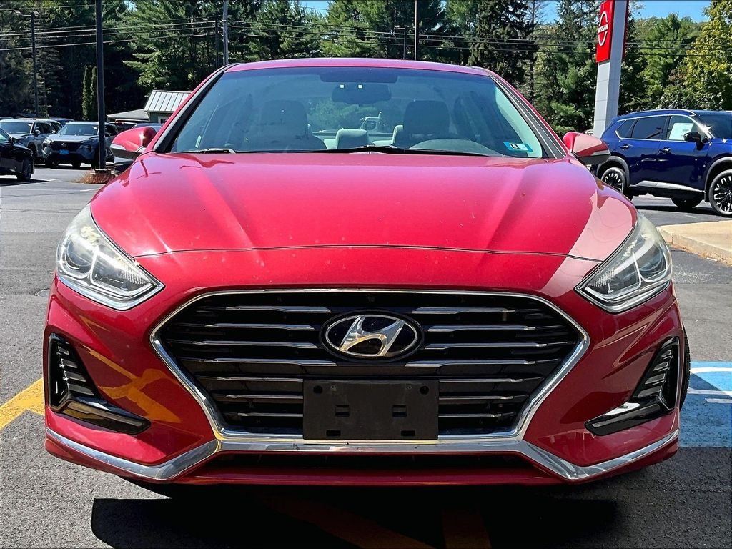 Used 2018 Red Hyundai SEL image 2