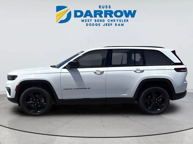 Used 2023 White Jeep Limited image 2