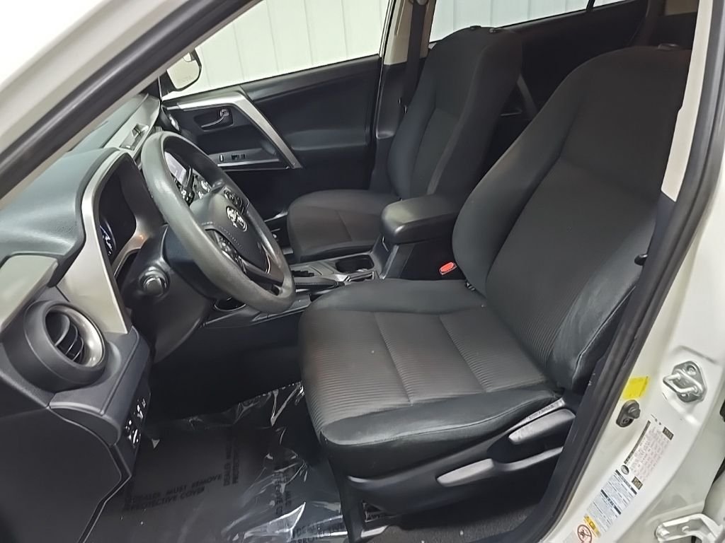 Used 2017 White Toyota LE image 29