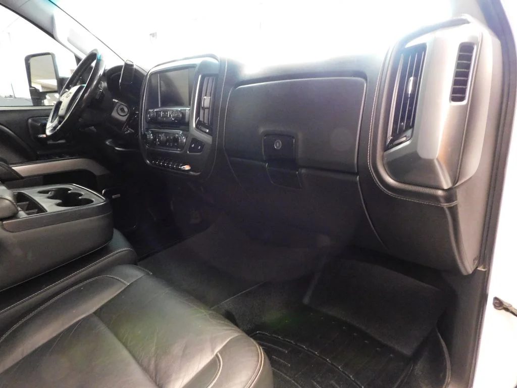 Used 2017 Summit White Chevrolet LTZ image 38